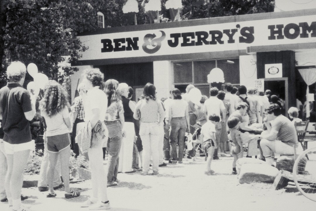 1979 Det neste trinnet Folk som står i kø hos Ben & Jerry’s